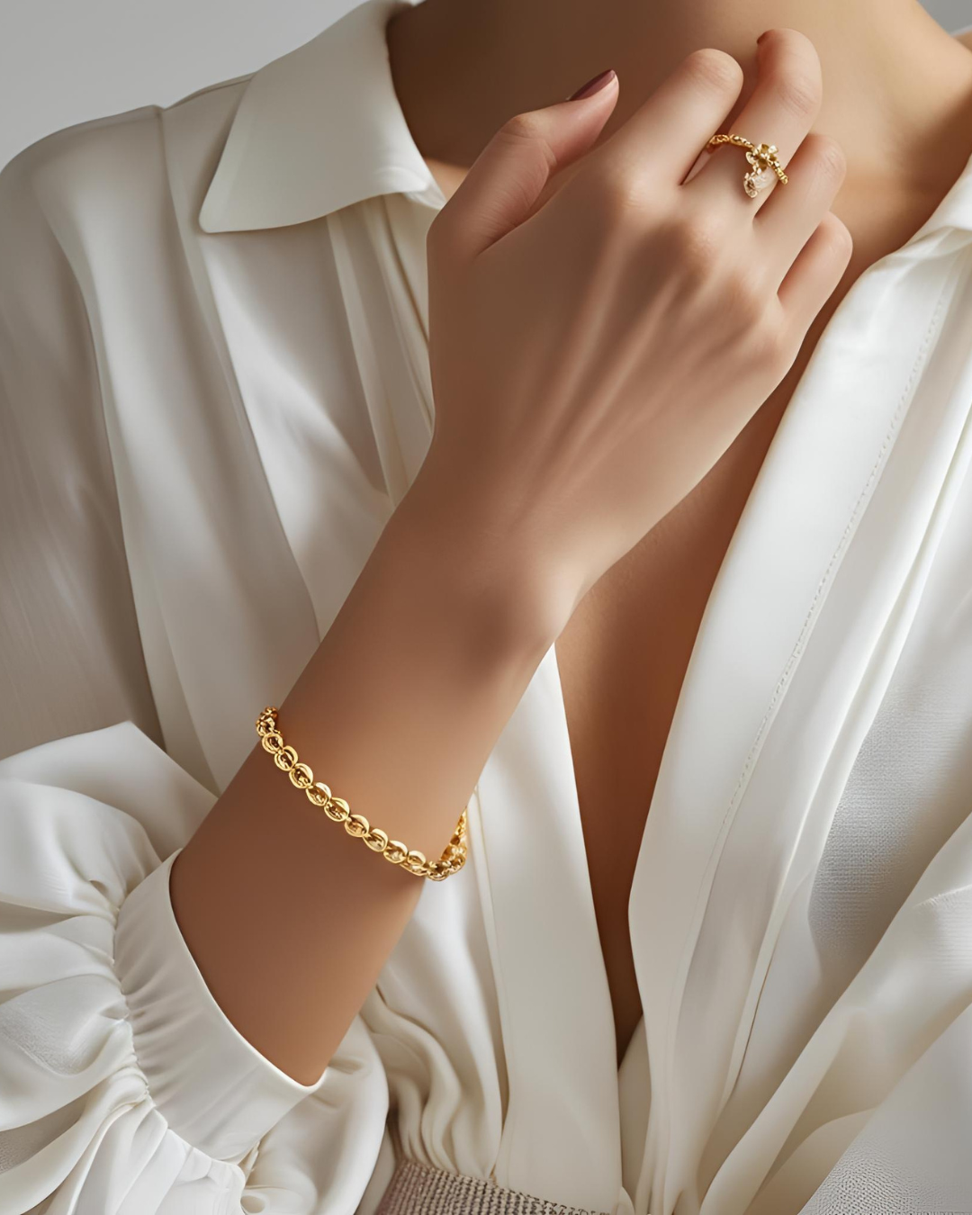 BRACELET