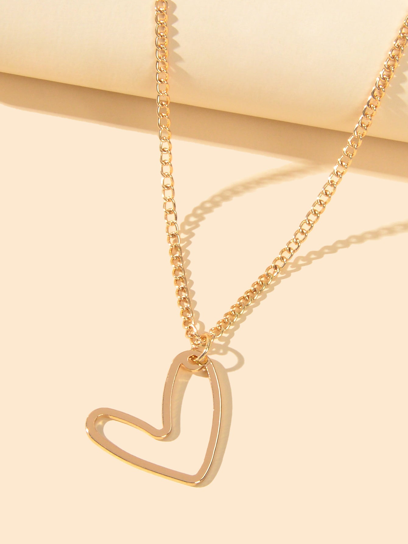 Nice Trendy Collection Gold Chain Heart Pendant Necklace Minimalist Accessories-1