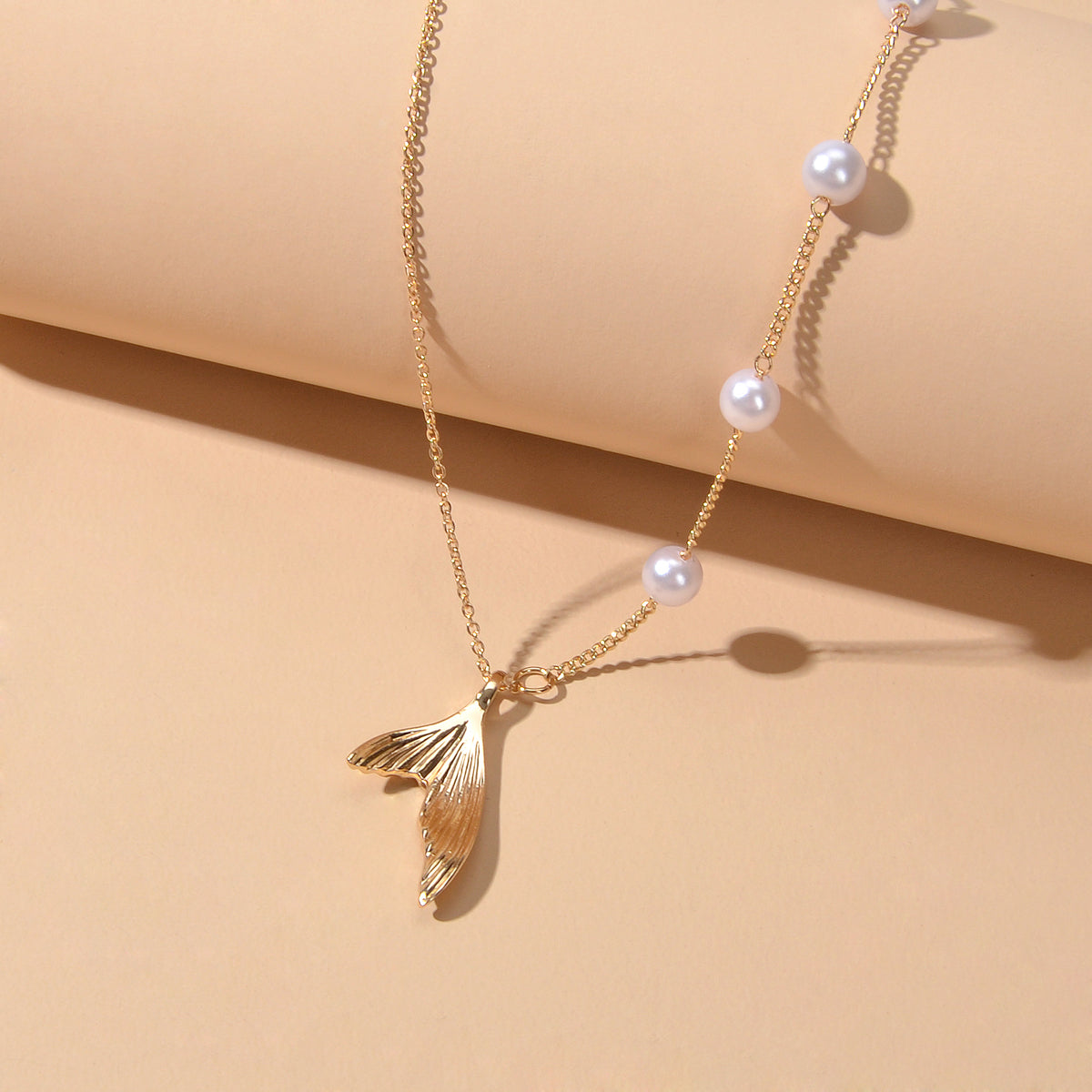 Designer Jewelry Gold Chain Pearl Mermaid Tail Pendant Clavicle Collar Necklace-3